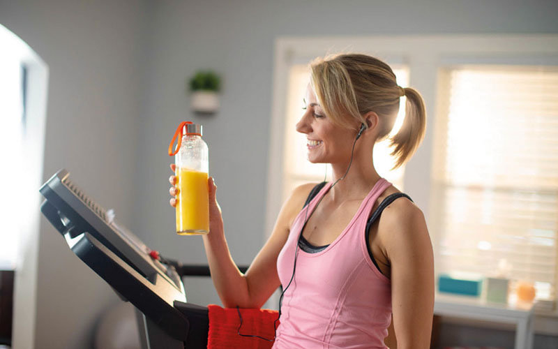 New study reveals that 100 % orange juice is just as good as sports drinks and water for recovery after exercise